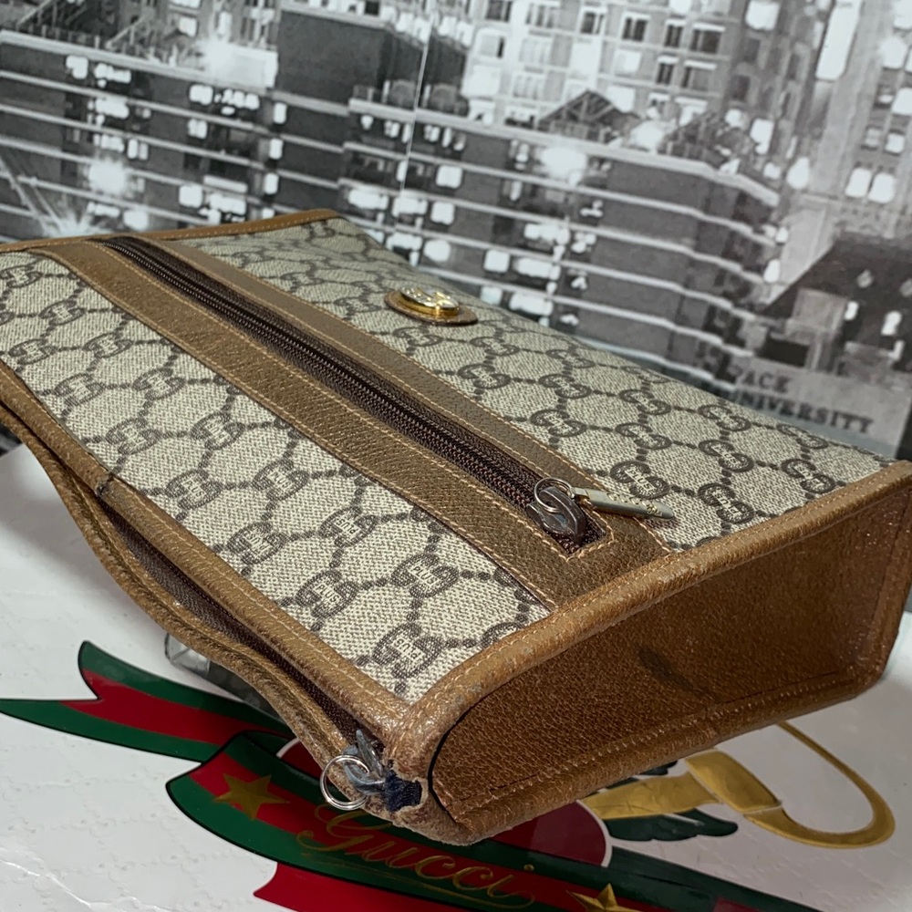 Authentic Rare Gucci Plus GG Monogram Clutch - Picture 8 of 15